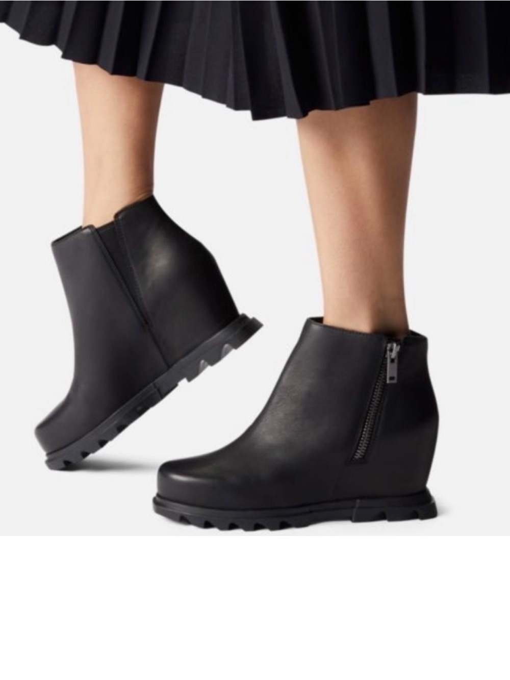 Sorel Womens Joan of Artic Wedge II Black Leather Boots Side Zip Size 9